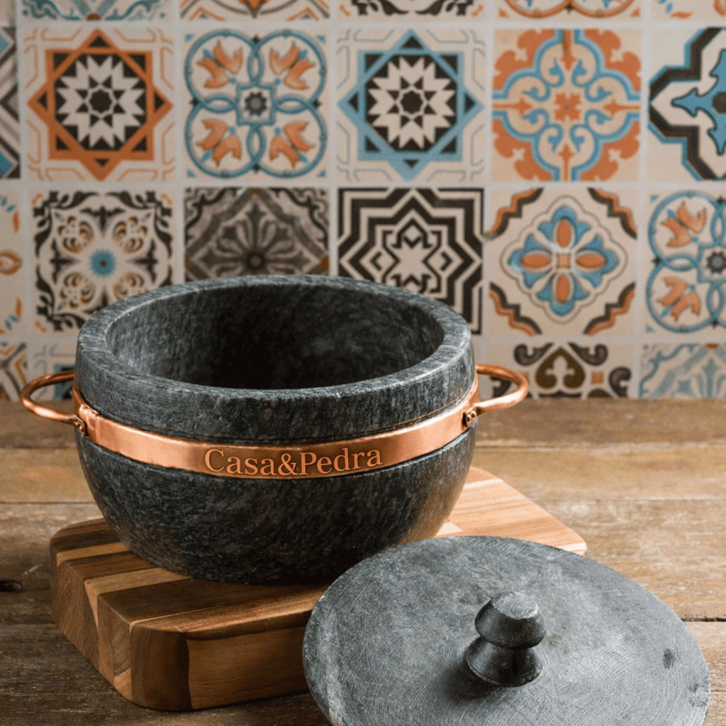 Panela de Pedra com Tampa - 3 Litros